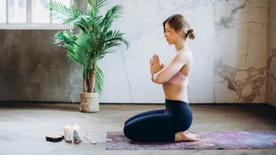Йога для начинающих дома: самые простые упражнения
