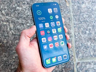 Apple iPhone 13 Pro Max review | Space