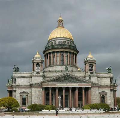 Исаакиевский собор в Петербурге