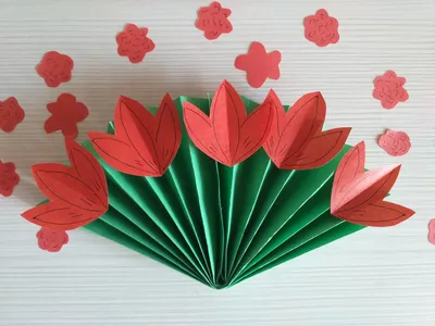 Круассан из бумаги в технике оригами