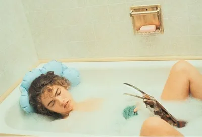 Кошмар на улице вязов / A Nightmare on Elm Street (1984, фильм) - «В  детстве фильмы о Фредди Крюгере вызывали страх и ужас, а сейчас смех и  ностальгию. Фильм подаривший нам Джонни Деппа!» | отзывы