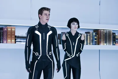 Фильм «ТРОН: Наследие» / Tron Legacy (2010) — трейлеры, дата выхода |  КГ-Портал