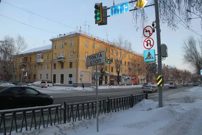 Временная стойка для дорожных знаков