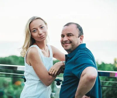 Российский блогер Амиран Сардаров принес извинения семье Ислама Каримова за  неудачную фотографию своей супруги