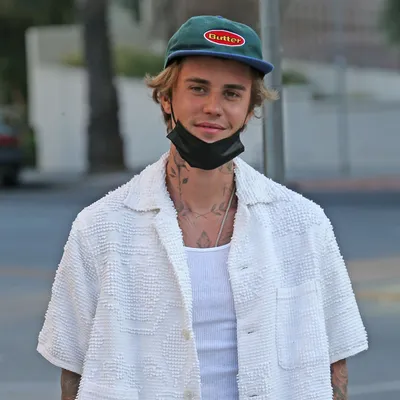 Justin Bieber Strolls Through N.Y.C. with Shirt Tied Over His Head