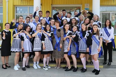 В Оше последний звонок прозвенел для 6,5 тысячи выпускников - ,  Sputnik Кыргызстан
