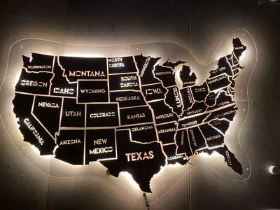 Карта США в виде деревянных пазлов с карандашами для раскрашивания - 3Д БРТ