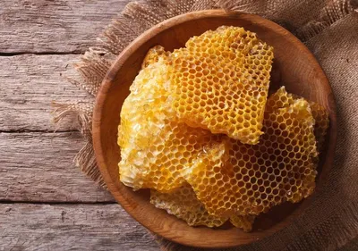 мед на сотах с фермы, сотовый мед - ЭкоФерма