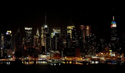 Изображение Ночной город в синих огнях Черно-белые Город и городские  пейзажи Разное