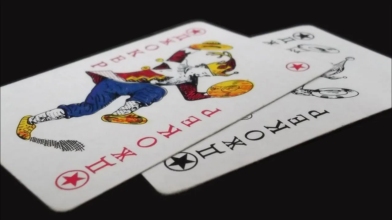 Правила французского дурака карты. Французский дурак. Красный Джокер из 13 карт игра в дурака. Как играть в круглого дурака на картах. Правила игры в джокер