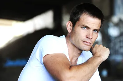 Обои для рабочего стола Мужчины Casper Van Dien Красивые Лица 1920x1280