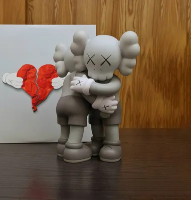 KAWS – Artforum