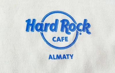 Hard Rock Cafe Almaty: Футболка City Logo белая Мужская Хард Рок Кафе: 23  000 тг. - Футболки Алматы на Olx