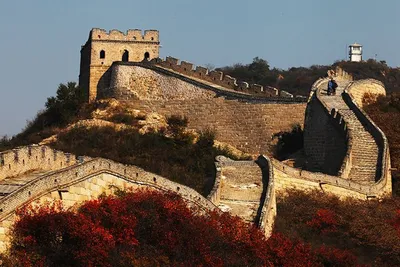 Стена, которая видит с Луны: Шокирующие Тайны Великой Китайской Стены!" |  Хроники Веков | Дзен