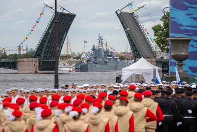 Подготовка ко Дню ВМФ: на каких улицах будет перекрыто движение в дни  репетиций