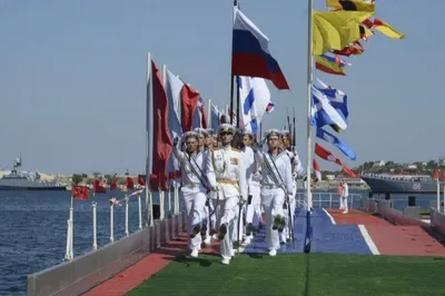 Военно-морской парад ко дню ВМФ  года: где и во сколько  смотреть трансляцию - 