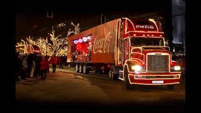 Новогодние грузовики Coca-Cola парадом проедут по Петербургу | Blog Fiesta