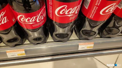 В Новосибирске начали продавать Coca-Cola из Японии, Китая и Польши - 23  декабря 2022 - НГС