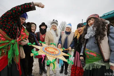 Новогодний подарок, Коляда с Козой и катрушники-шаповалы – лучшие фото «СБ»  за неделю