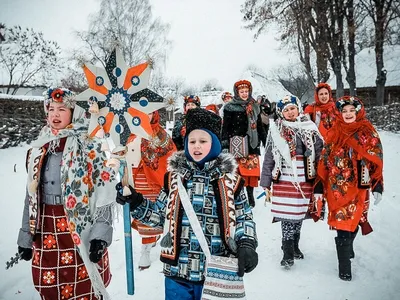 The Carols / Колядки | Картины, Рождественская колядка, Вертеп