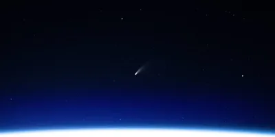 Видна невооруженным глазом: к Земле приблизилась яркая зеленая комета