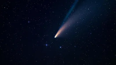 Посмотрите, как выглядела «рождественская комета» во время сближения с  Солнцем