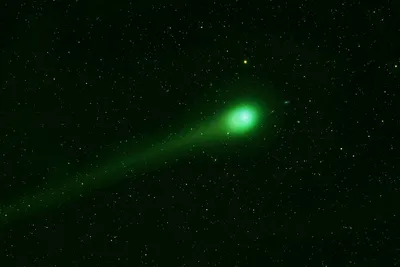 Картинка Комета с ярким хвостом » Космос картинки скачать бесплатно (192  фото) - Картинки 24 » Картинки 24 - скачать картинки бесплатно
