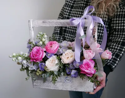 Композиция в сумочке "Любимой" - Доставка цветов в ДобрянкеI Купить цветы в  Добрянской розе