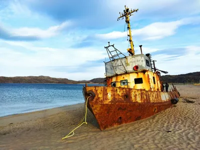 Кладбище кораблей, достопримечательность, Мурманская область, Кольский  район, село Териберка — Яндекс Карты