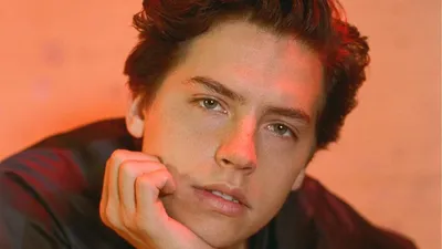 Скачать Cole Sprouse Wallpaper New HD 2020 APK для Android