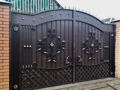 Кованые распашные ворота: купить по низкой цене с установкой под ключ в  Москве - Good Zabor