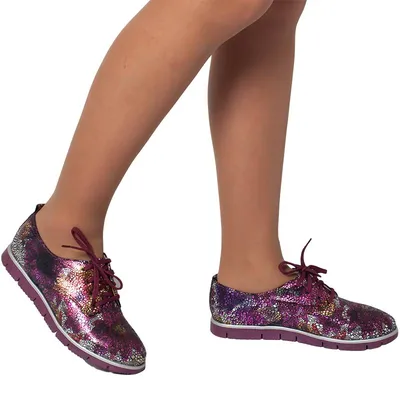 Красивые женские кроссовки с малиновым рисунком в интернет магазине Kwinto