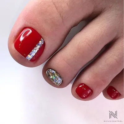 Сезон красивого педикюра в самом разгаре! Безупречная работа от  @dimari_nails 💕 В создании быстрого и тонкого покрытия тебе… | Instagram