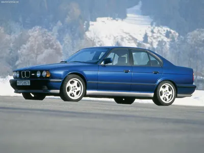 На недостатки просто закрываешь глаза". Мнение владельца BMW E34