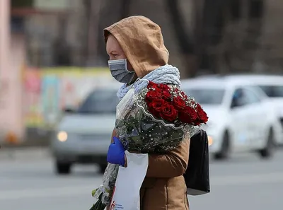 японская девушка в маске, классная маска младшая школьница старшеклассница,  Hd фотография фото, школа фон картинки и Фото для бесплатной загрузки