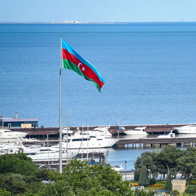 Кольцо-держатель «Флаг Азербайджана» для телефона на палец — купить в  интернет-магазине Case Place