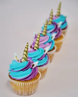 Незаурядные идеи для украшения кексов | Beautiful cupcakes, Pretty  cupcakes, Vintage cupcakes