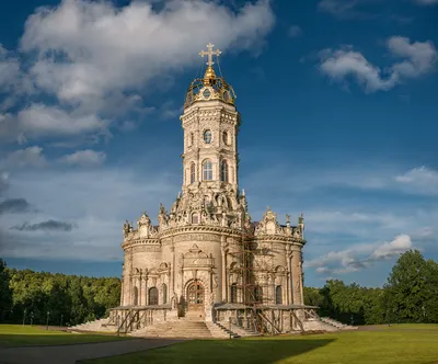 Знаменская церковь в Дубровицах