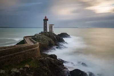 Стражи морей: самые впечатляющие маяки мира. | OUTLOOK