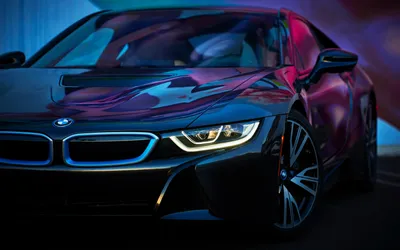 Обои на рабочий стол Машина BMW на светло-сером фоне, обои для рабочего  стола, скачать обои, обои бесплатно