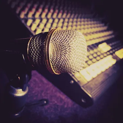 Микрофон металлический - 75 фото