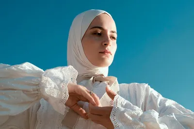 Мусульманка рассказала, как должна одеваться женщина - Газета.Ru