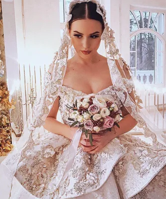10 самых красивых невест 2021 года, которым удалось нас впечатлить |  MARIECLAIRE