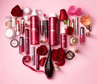 Pin by Cristina Berron on Oriflame | Oriflame beauty products, Beauty kit,  Beauty products photography