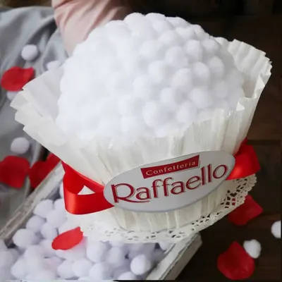 Конфеты FERRERO Рафаэлло / Raffaello - «Красивая упаковка, нам дорого  обходится... Можно найти решение попроще...» | отзывы