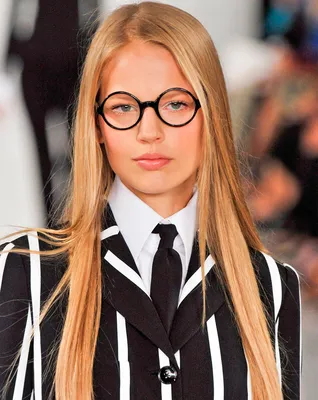 Красивые девушки в очках – фото лучших образов. Обсуждение на LiveInternet  - Российский Сервис Онлайн-Дневников