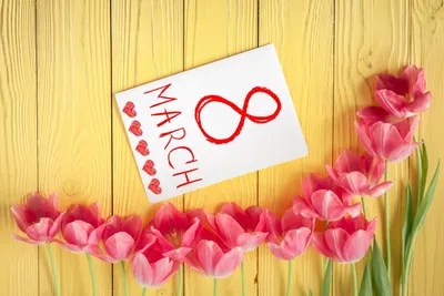 Тюльпаны на 8 марта, как выбрать, сколько и какие дарить