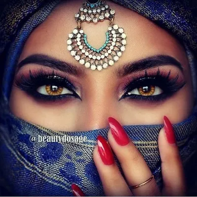 Красивые восточные женские глаза» — создано в Шедевруме