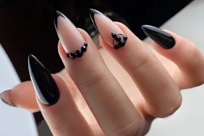 Красивый и необычный френч - 20Nails