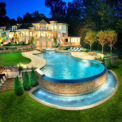 Красивые дома с бассейном – 135 лучших фото-идей дизайна частного дома и  дачи с бассейном